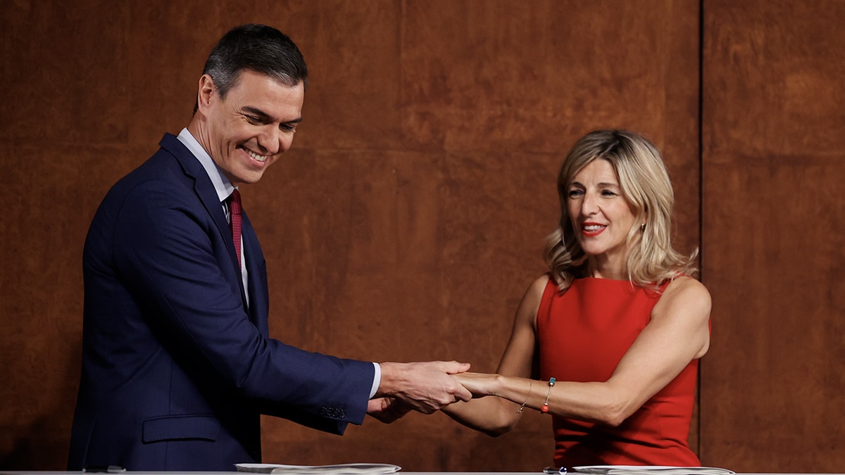 Sánchez tiene un preacuerdo con Puigdemont, pero retrasa su firma por el juramento de Leonor