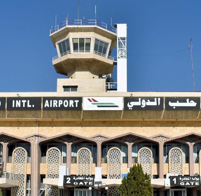 Siria reabre el aeropuerto de Alepo, dañado por ataques de Israel
