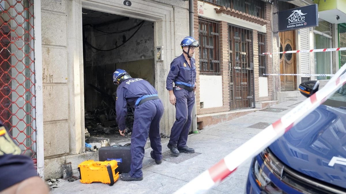 Los muertos en el incendio de un edificio ‘okupa’ en Vigo son una madre y tres de sus hijos