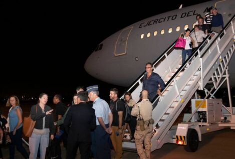 Aterriza en Torrejón de Ardoz el primer avión militar con españoles evacuados desde Israel