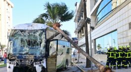Continúa grave, pero estable, el hombre herido en el accidente de autobús de Cádiz