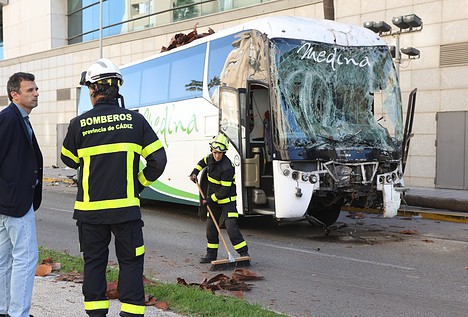 Muere una cuarta víctima del accidente de autobús en Cádiz