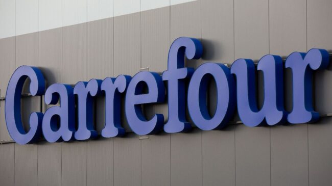 Franquiciados de Carrefour organizan una protesta ante la sede central de la empresa