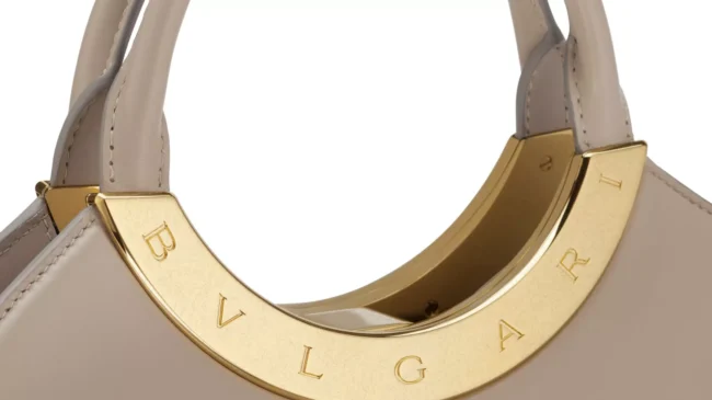 Bolso Bulgari Roma y los 75 años del diseño Serpenti