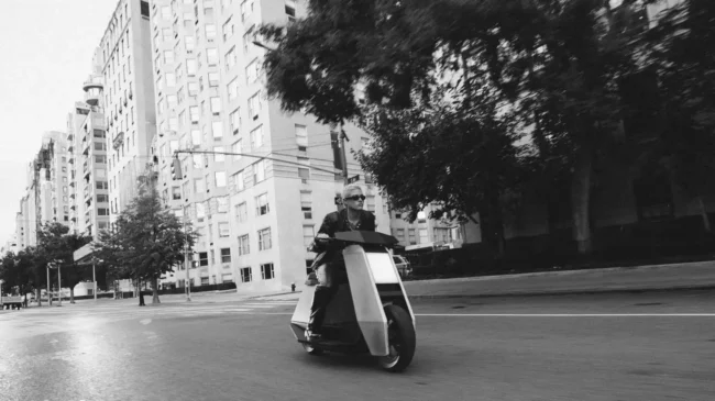 Infinite Machine P: la moto eléctrica que quiere conquistar la ciudad
