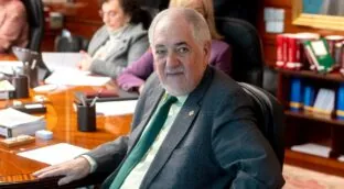 Choque en el TC: cuatro magistrados acusan al resto de socavar la separación de poderes