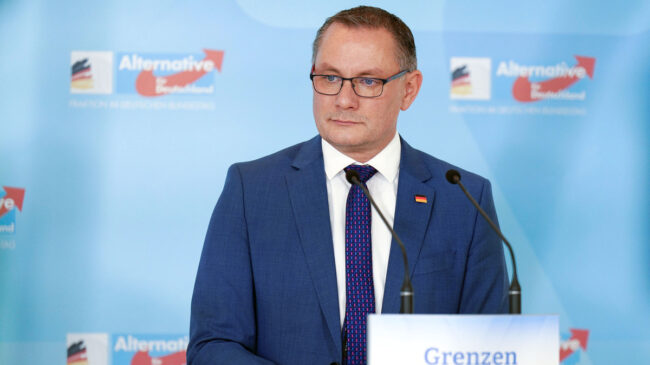 El líder del partido derechista alemán AfD es hospitalizado tras un presunto ataque