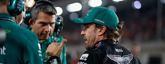 Quedan cinco carreras y Fernando Alonso está solo contra su exequipo, McLaren