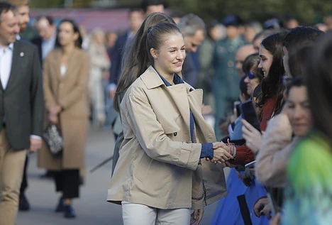 El guiño de la princesa Leonor a la sidra de Asturias durante el galardón al Pueblo Ejemplar