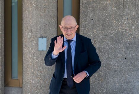 Una empresa vinculada al despacho de Montoro movió 6,3 millones al extranjero