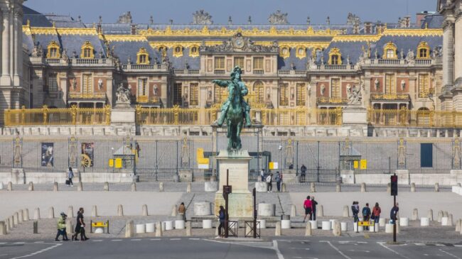Evacuan por sexta vez el Palacio de Versalles por una amenaza de bomba