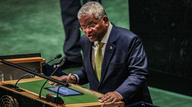 El líder opositor de Seychelles, imputado por «brujería» al poseer objetos «satánicos»