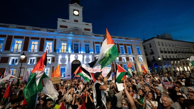 Políticos de Sumar y Podemos se concentran en Madrid en defensa del pueblo palestino