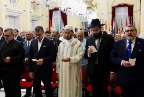 Cristianos, musulmanes, judíos e hindúes se unen en Melilla «por la convivencia»