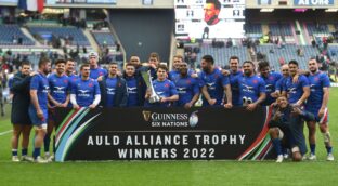 La cerveza se agarra al rugby