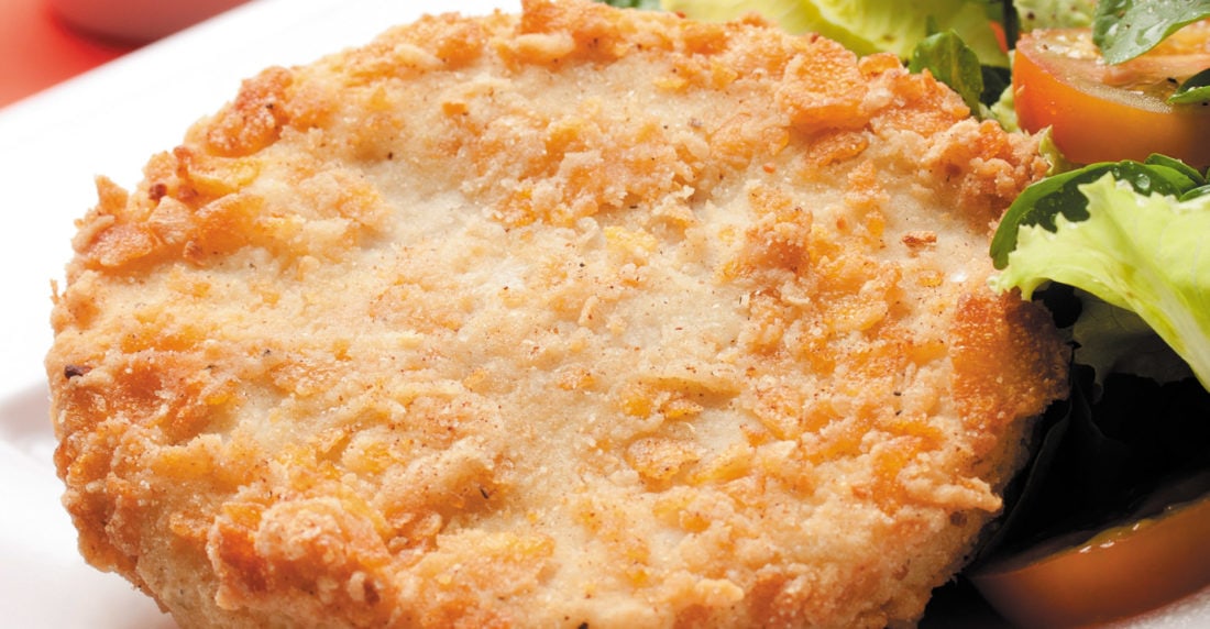 Hamburguesas de pollo con costra crujiente de maíz
