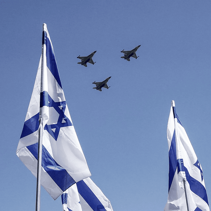 Israel confirma que sus aviones preparan el terreno para una posible entrada en Gaza