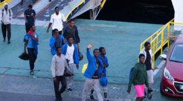 Otros 352 inmigrantes, entre ellos 45 menores, desembarcan en Canarias en las últimas horas