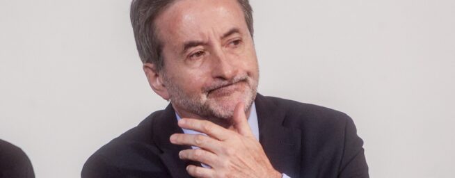 Repsol se arriesga a perder las ayudas del Gobierno al frenar el electrolizador vasco