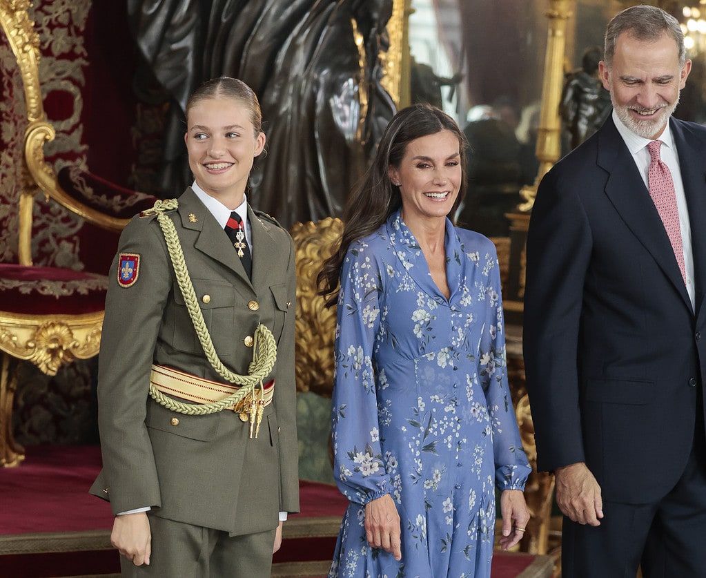Los reyes Felipe y Letizia junto a su hija Leonor