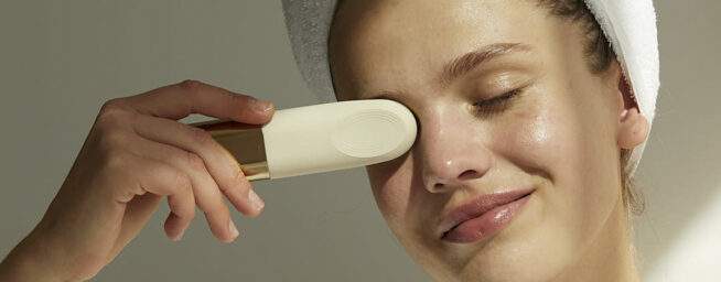 Los cepillos de limpieza facial que no puedes obviar en tu rutina de belleza diaria