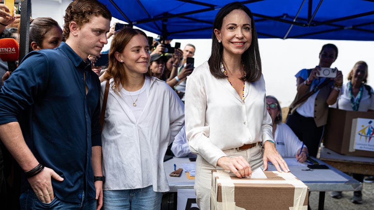 La oposición venezolana elige por amplia mayoría a Corina Machado como candidata