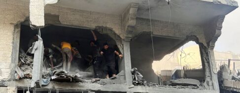 Israel expande su incursión en el norte de Gaza en una noche de intensos bombardeos