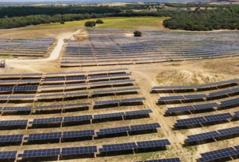 Grenergy vende 300 MW solares a Allianz por 271 millones y avanza en su proyecto 'Valkyria'