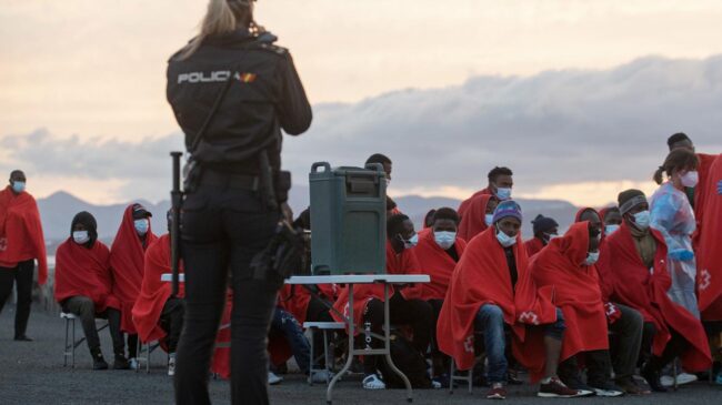 Canarias ya supera los 15.000 migrantes en 2023 sin soluciones a corto plazo