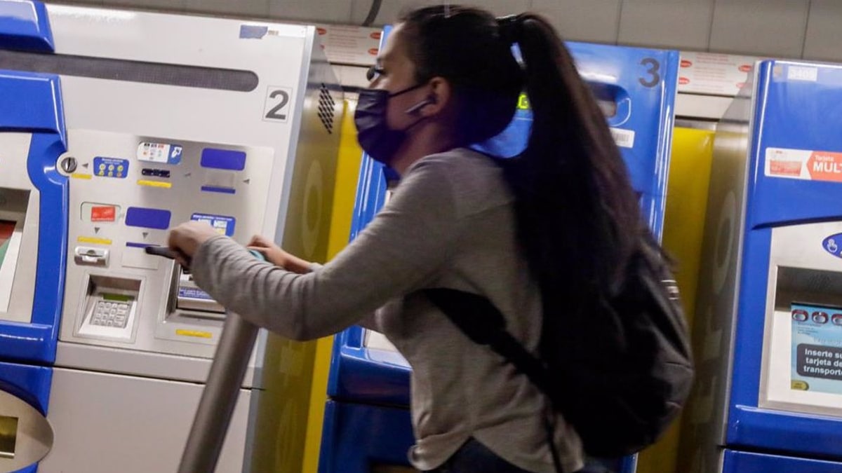 Madrid impedirá entrar con patinetes eléctricos al transporte público tras la explosión de uno