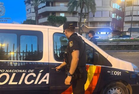 La Policía investiga el hallazgo de un cadáver con signos de violencia en una casa de Madrid