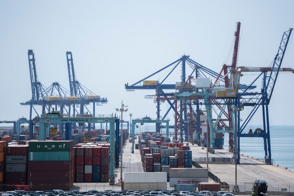 La naviera MSC estudia dejar la inversión del Puerto de Valencia por el retraso del Gobierno