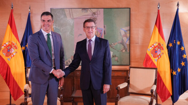 Ruedas de prensa posteriores a la reunión de Sánchez y Feijóo en el Congreso