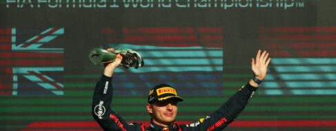 Desastre para Aston Martin en México, con abandono de Alonso y cuarto puesto para Sainz