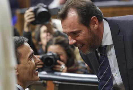 El emperador Sánchez y su cancerbero Puente