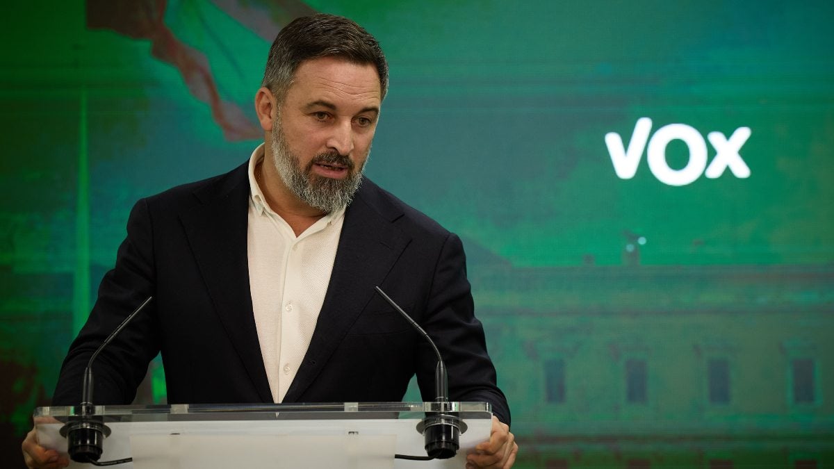 Vox pide derogar cualquier norma que priorice el uso de lenguas cooficiales sobre el español