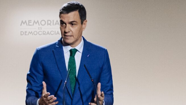 Sánchez carga contra «el asedio» a sedes del PSOE y Feijóo pide «respeto y ejemplaridad»