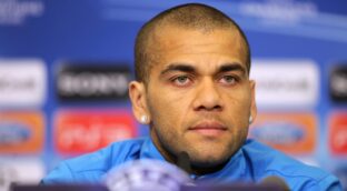 La Audiencia de Barcelona envía a Dani Alves a juicio por presunta agresión sexual