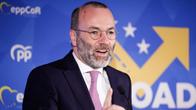 El presidente del PP europeo acusa a Sánchez de «mentir al pueblo español» con la  amnistía