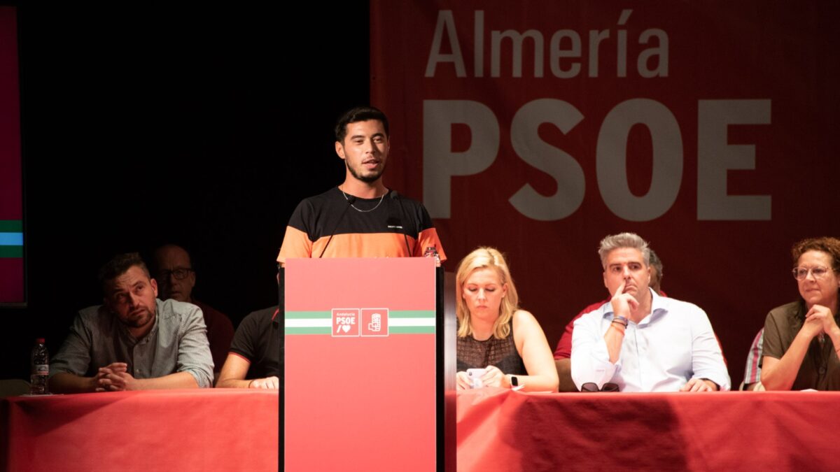 El ‘no’ a la amnistía del ‘tres’ de las Juventudes Socialistas remueve al PSOE andaluz