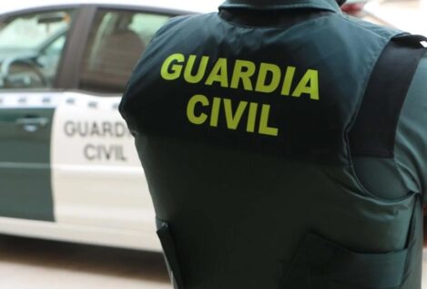 Un hombre ingresa en prisión por apuñalar a su pareja en Valencia y huir a Madrid