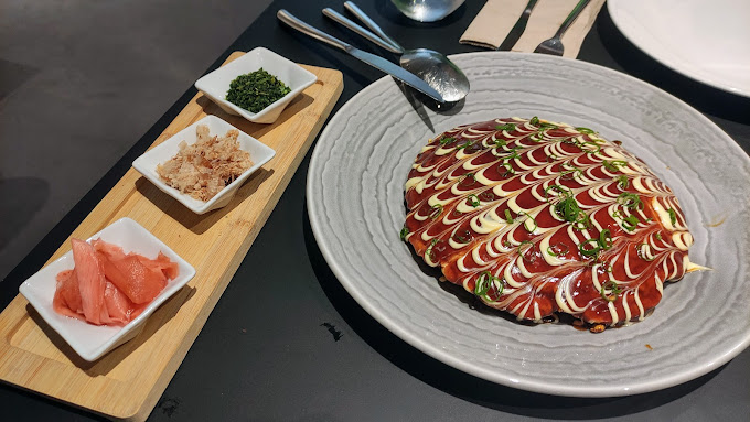 Okonomiyaki al estilo Osaka del restaurante El Cadelo, Santander. Hugo Fernández.