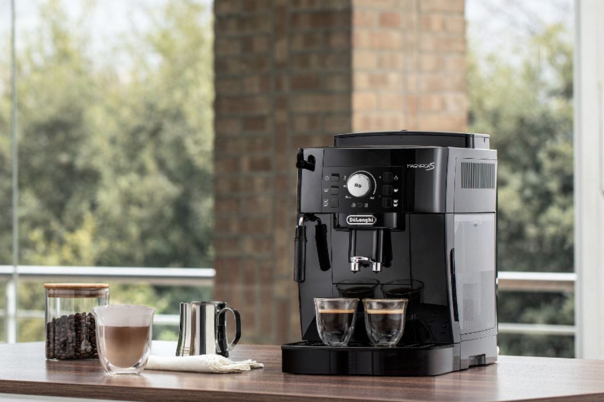 Mejor café y mejor aroma con esta cafetera Philips con molinillo integrado  que puedes comprar en