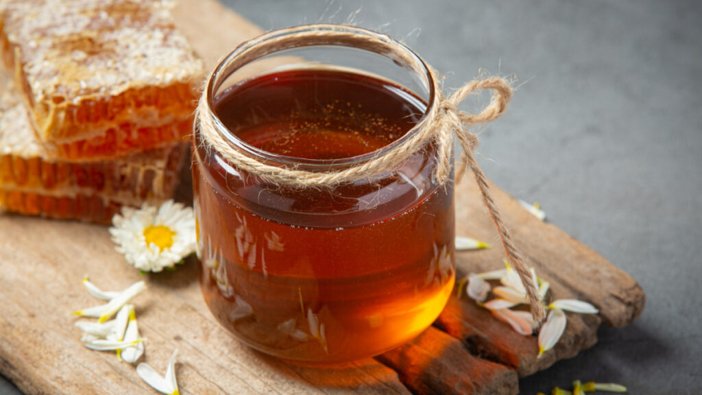 La miel también es rica en fructosa