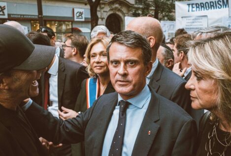 Manuel Valls carga contra Pedro Sánchez por la amnistía: «Es una rendición sin condición»