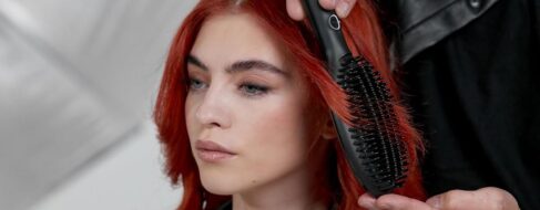 Consigue un peinado profesional gracias a los mejores cepillos alisadores de pelo