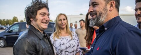 Javier Milei muestra su apoyo a Vox y pide el voto de los 166.000 gallegos en Argentina