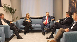 Santos Cerdán se reunió con Puigdemont el pasado sábado para encarrilar la legislatura