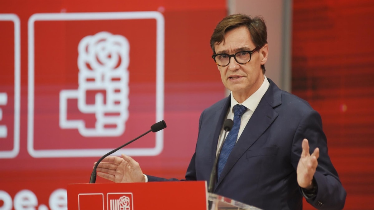 Salvador Illa condena el «acoso» a las sedes de PSOE y PSC y pide convivencia
