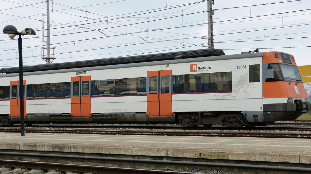 Un atropello en Castelldefels obliga a detener la circulación de siete líneas de Rodalies